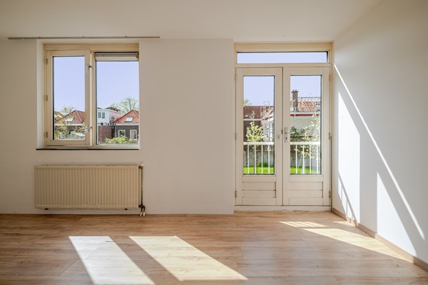 Medium property photo - Houtzagerssingel 120, 2512 XJ Den Haag